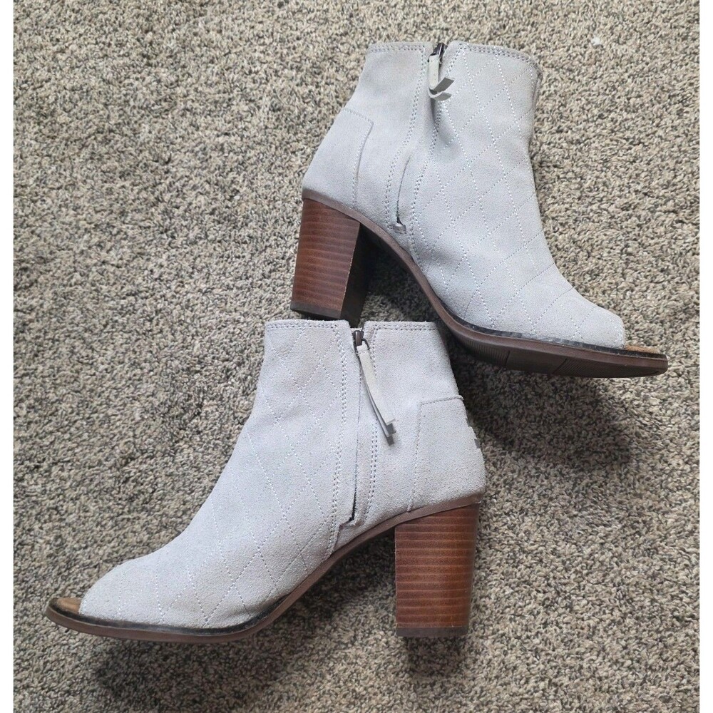 Toms Majorca Booties Size 9.5 Quilted Gray Suede Peep Toe Heel